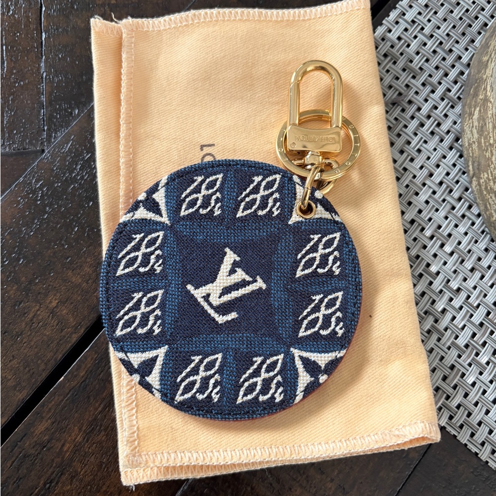 Louis Vuitton Navy Blue and White Monogram Round Key Charm with Gold Hardware